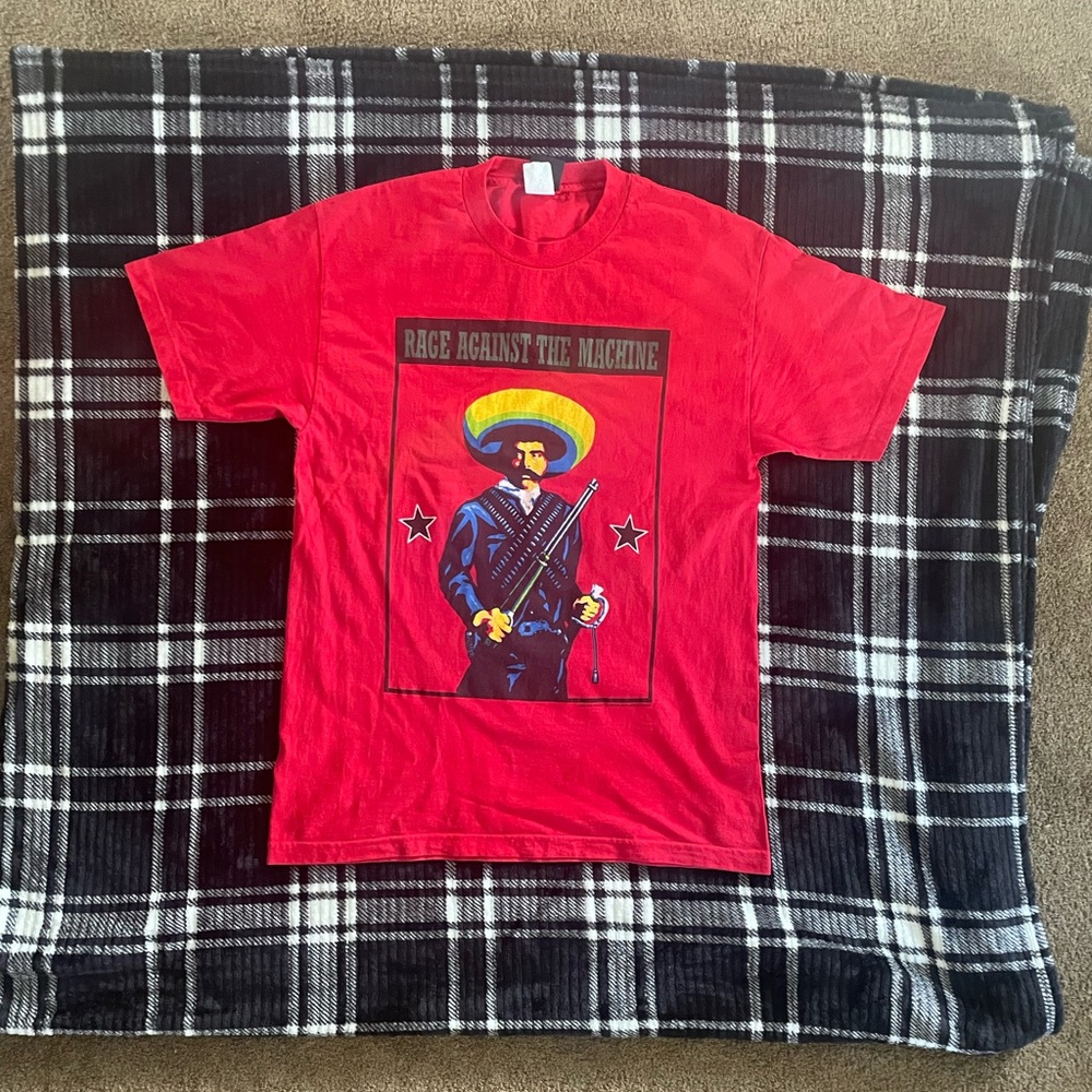 Size men’s L vintage Giant Brand RATM Tee